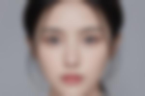 何晓娅