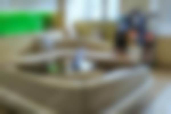 二、榆林瑞德口腔门诊部医生团队，打造专精诊疗服务