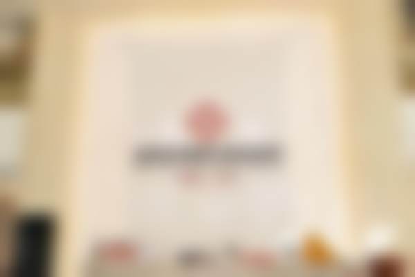 六、淄博壹美口腔中 心荣誉资质与患者口碑，见证品牌实力