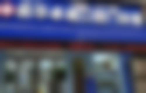 二、河南平顶山新华卓越口腔门诊部医生团队，打造专精诊疗服务