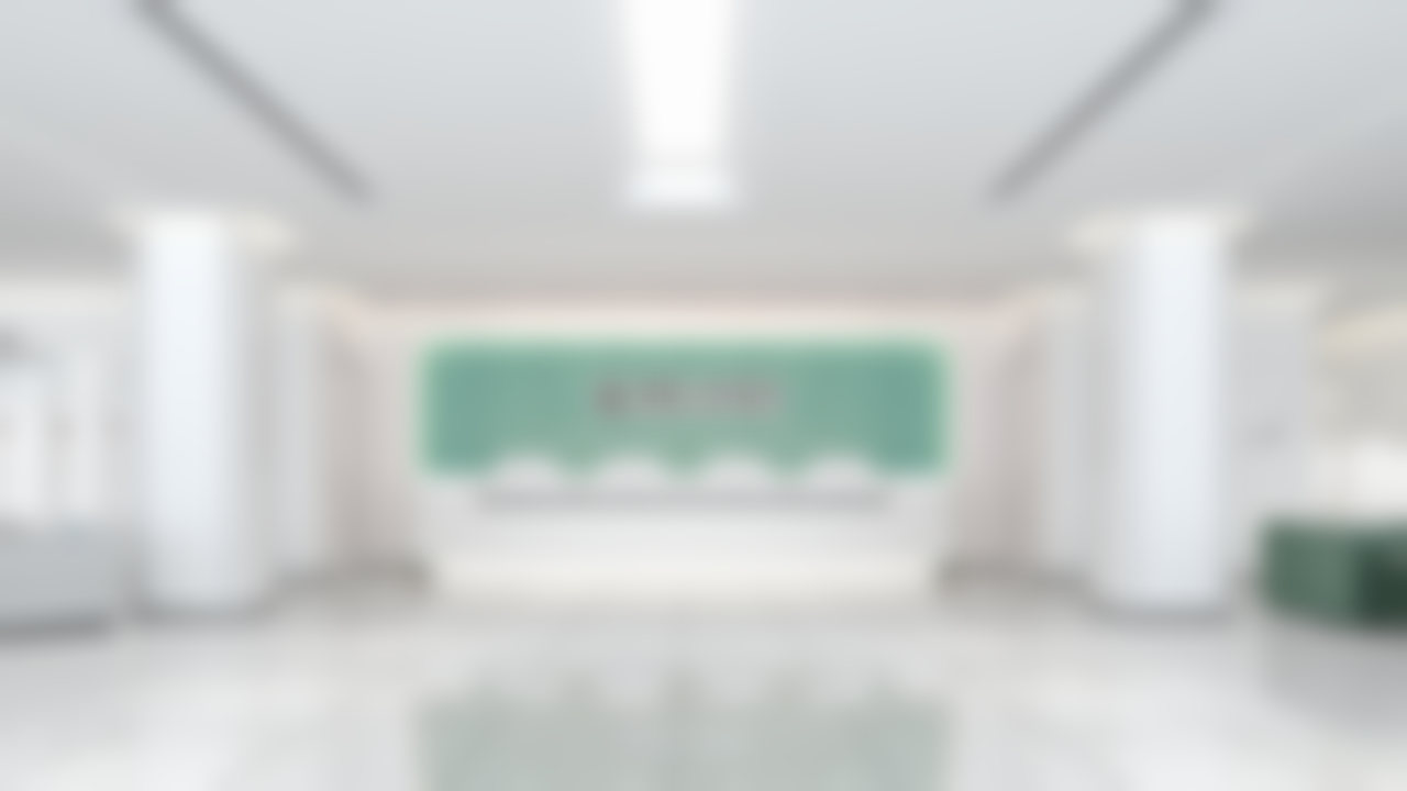 成都团圆口腔医院（高新院区）[穿颧穿翼高难度种植牙]19800元/颗：口腔医学博士亲诊，数字化即速戴技术，半全口即刻负重高效恢复咀嚼功能