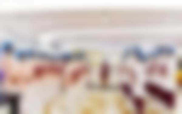 二、雅洁口腔暨同济大学附属十院口腔联合医院医生团队，打造专精诊疗服务