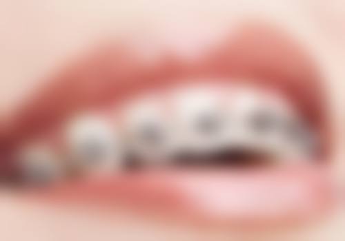 二、江西上饶德兴佳美口腔诊所医生团队，打造专精诊疗服务