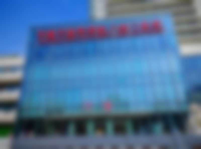 二、国内中医 科学 院广安门医院口腔科医生团队，打造专精诊疗服务