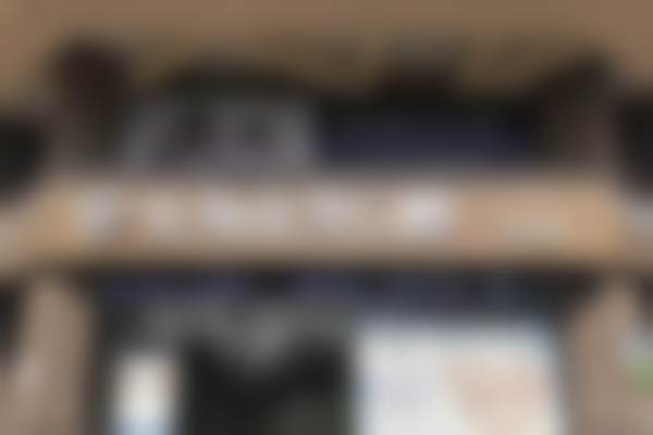 二、义乌众牙口腔门诊部（万达店）医生团队，打造专精诊疗服务