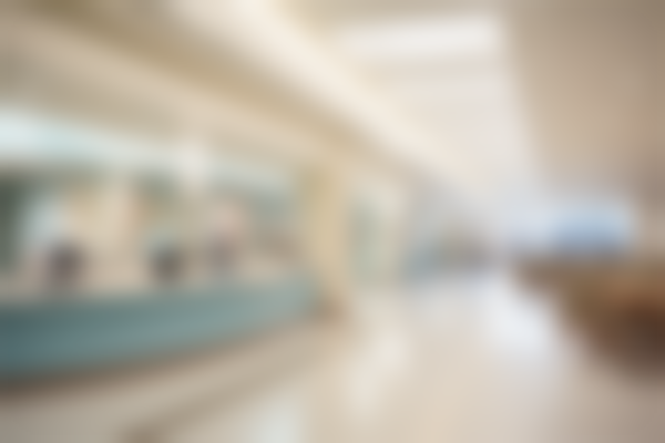 嵩县德正口腔门诊部[高难度种植]9800元：深耕口腔种植领域二十余年，精通All-on-4及穿颧穿翼，依托连锁专业资深医资力量