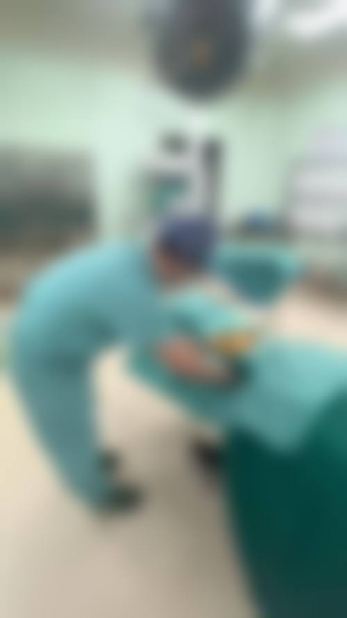 特色科室与核心技术:专注眼部与鼻部精细化手术