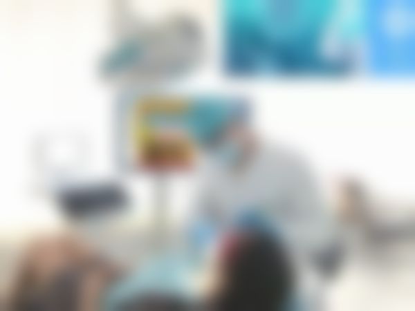 广州增城大拇指口腔门诊部医师诊疗